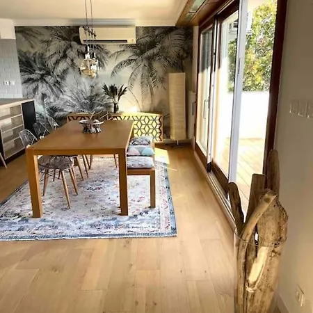 Magnifique De 180m2 オベルネ