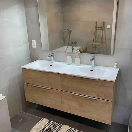 アパート Magnifique De 180m2